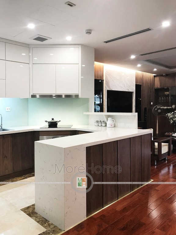 Tủ bếp gỗ óc chó veneer hiện đại Tủ bếp gỗ óc chó veneer hiện đại